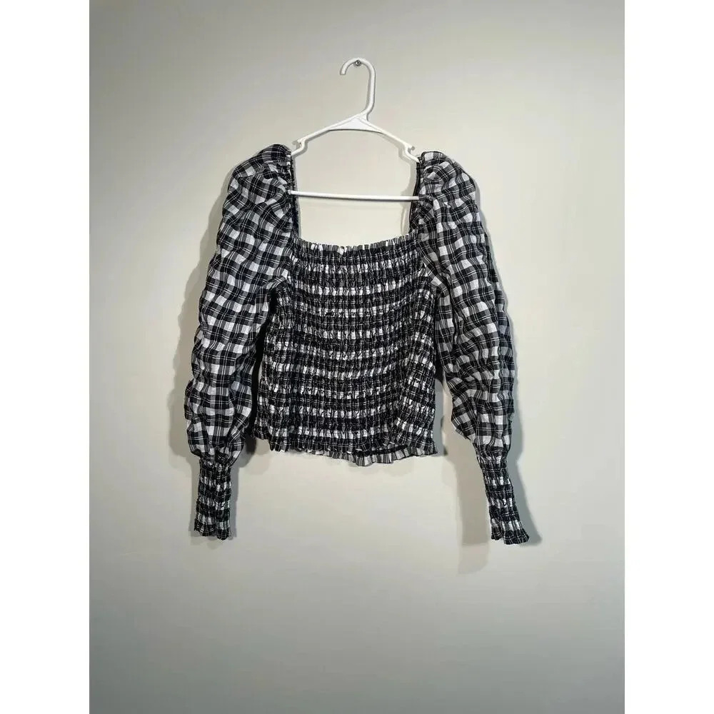 H&M Black and White Plaid Shirred Square Neck Puff Sleeve Top